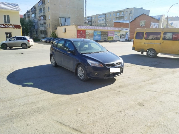 Госавтоинспекция обращается к очевидцам ДТП в Среднеуральске