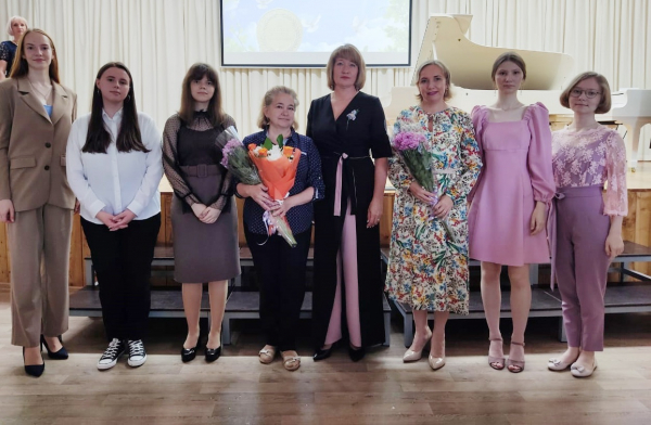 24 июня в Среднеуральске состоялась церемония вручения золотых медалей выпускникам-2022