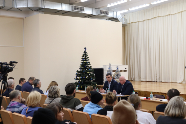 Конфликтовать нельзя работать