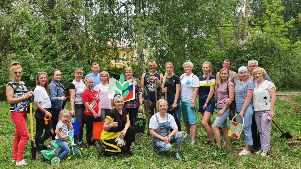 Зелёная Аллея Профсоюза - подарок городу на 90-летие