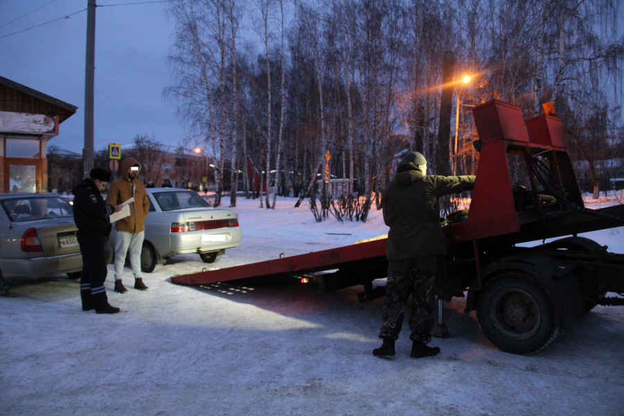 За один час 27 нарушений перевозки детей, 1 бесправник и 1 нетрезвый водитель