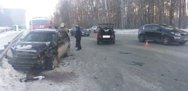 Между Верхней Пышмой и Среднеуральском в результате ДТП пострадала беременная женщина