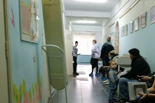 Режим поликлиники в нерабочие и праздничные дни