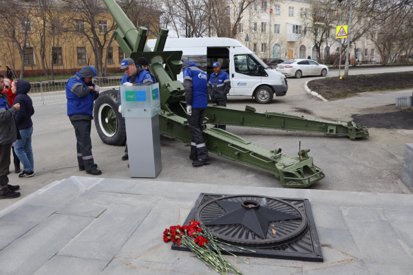 Наводили порядок всем миром