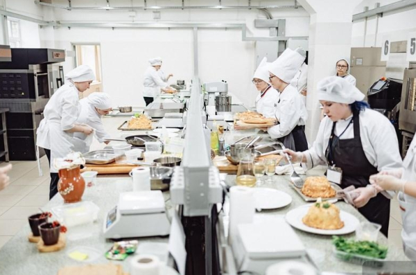 Начинающие и опытные повара сразились за звание лучших на &laquo;Евразия ФЕСТ 2025&raquo;