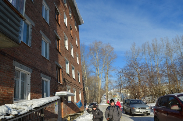 Госжилстройнадзор напомнил УК и жителям об очистке крыш